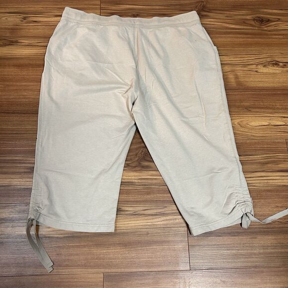 Bobbie Brooks Women 2X Khaki Pull On Capri Pants Elastic Waist - Picture 6 of 8